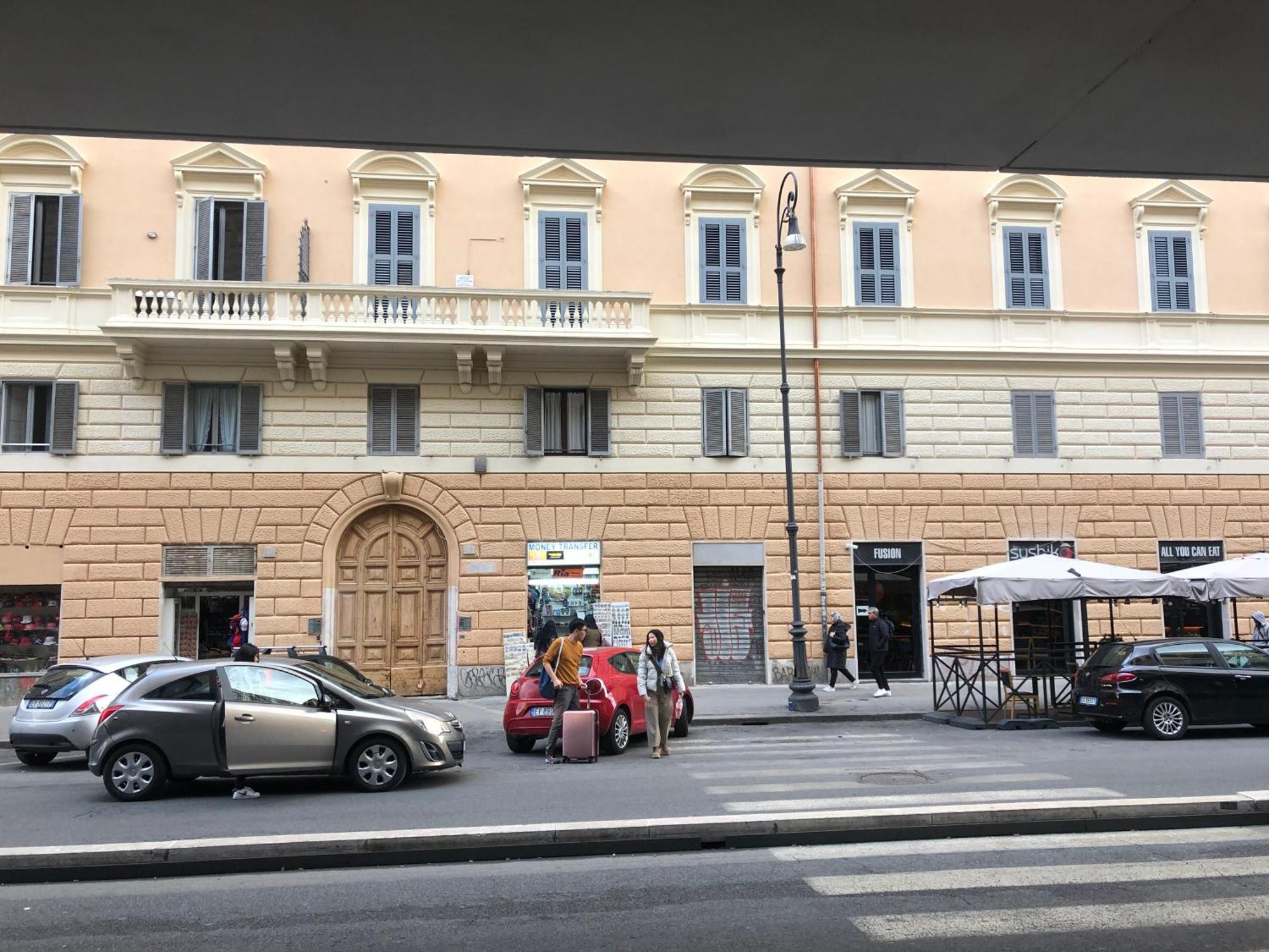Giolitti Central Room — Photos 1